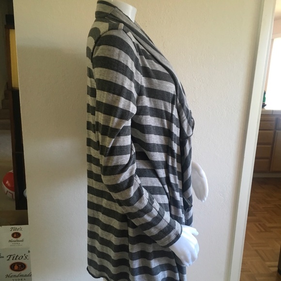 MATTY M Gray Striped Waterfall Cardigan Sz L - Picture 2 of 8